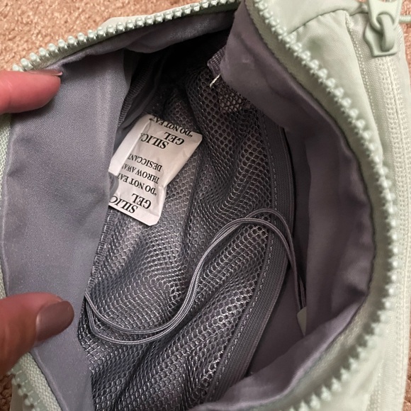 GAIAM WAIST PACK - Picture 4 of 8